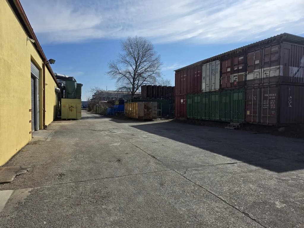Immobilie mieten in Baden – 1 880 m², € 2.800 – Bild 3 von 5