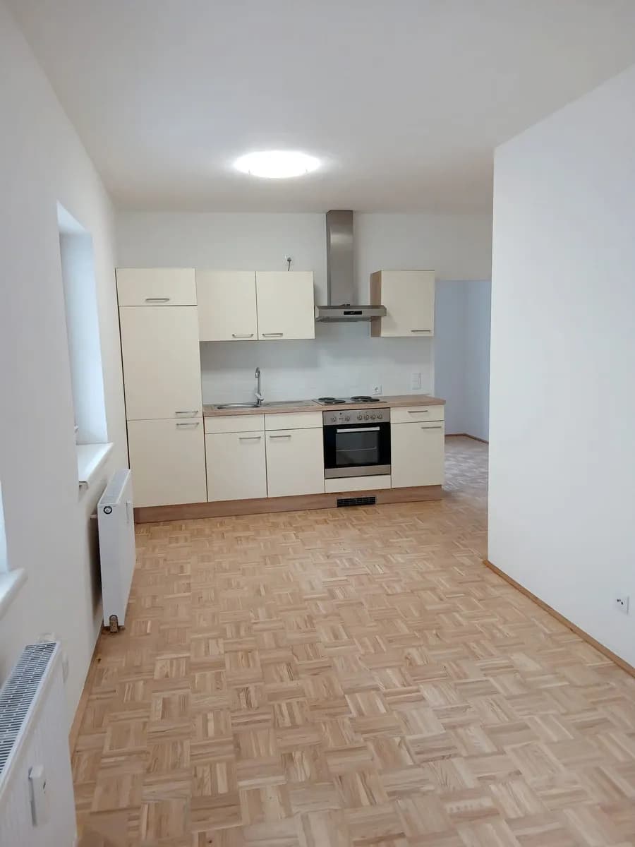 2-Zimmer-Wohnung mieten in Vöcklabruck – 42 m², € 720