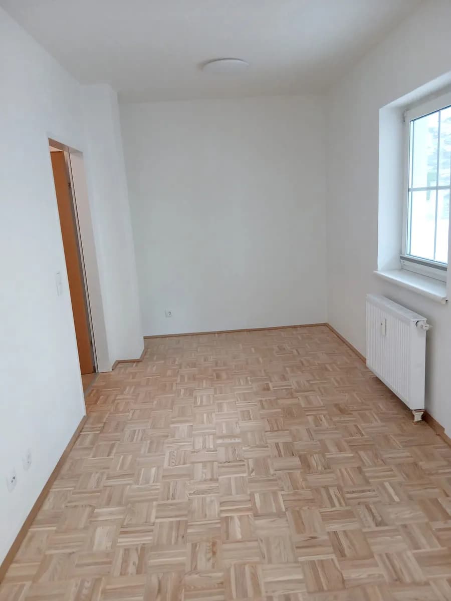 2-Zimmer-Wohnung mieten in Vöcklabruck – 42 m², € 720 – Bild 5 von 10