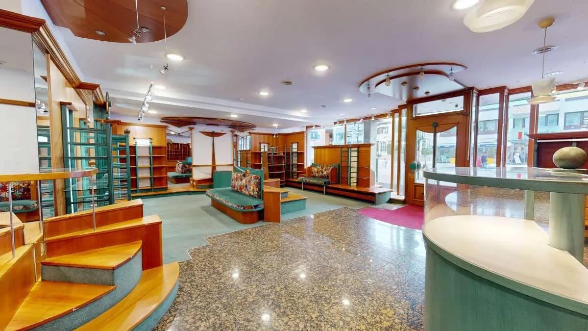 Gewerbeimmobilie mieten in Zell am See – 227 m², € 2.830