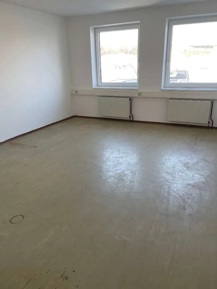 2-Zimmer-Gewerbeimmobilie mieten in Sankt Pölten Land – 52 m², € 312 – Bild 11 von 14
