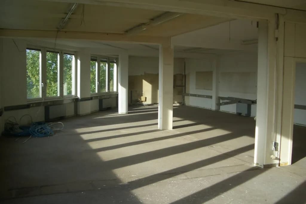 Gewerbeimmobilie mieten in Linz – 1 158 m², € 9.381 – Bild 42 von 48