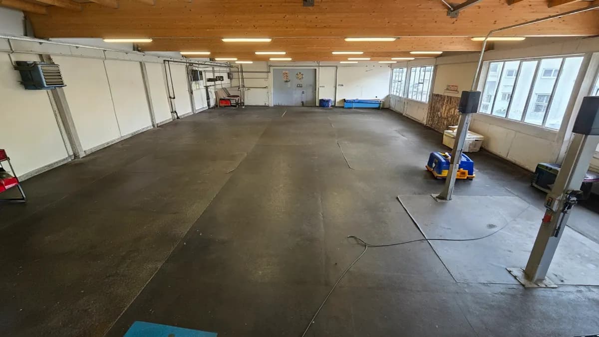 Gewerbeimmobilie mieten in Amstetten – 700 m², € 9 – Bild 2 von 5