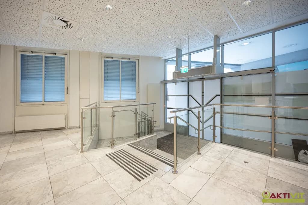 7-Zimmer-Gewerbeimmobilie mieten in Graz – 335 m², € 3.300 – Bild 6 von 46