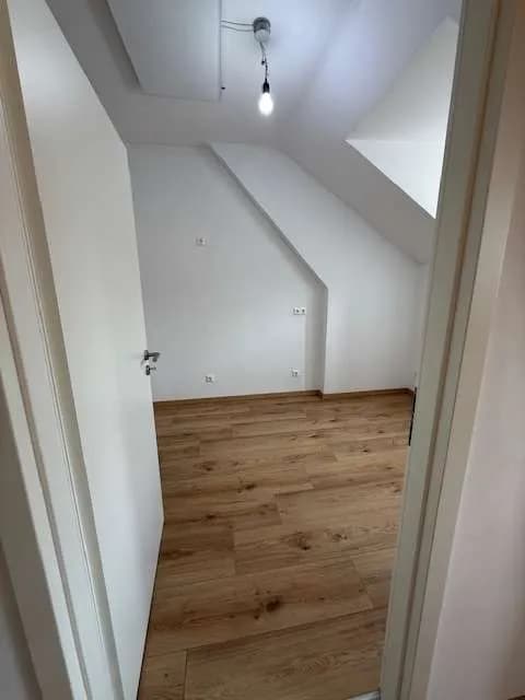 2-Zimmer-Wohnung kaufen in Graz – 40 m², € 120.000 – Bild 2 von 24