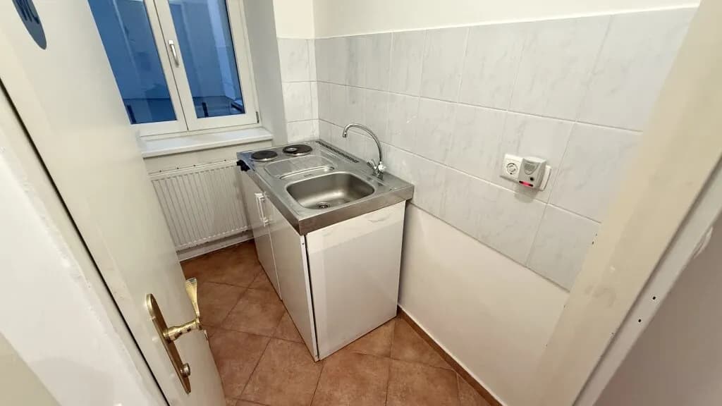 2-Zimmer-Gewerbeimmobilie mieten in Wien – 51 m², € 648 – Bild 11 von 13