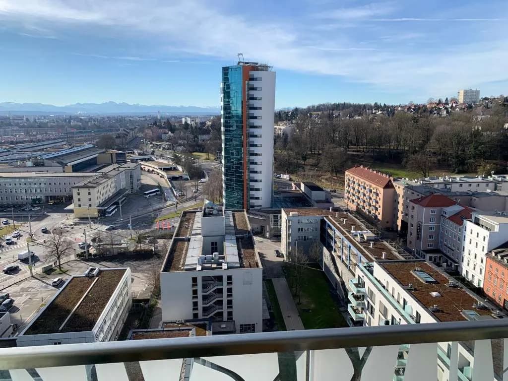 2-Zimmer-Wohnung mieten in Linz – 43 m², € 1.000 – Bild 2 von 12