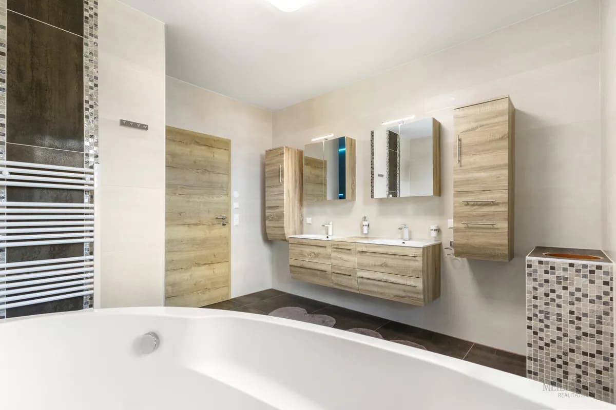 4-Zimmer-Haus kaufen in Feldkirchen – 175,2 m², € 669.000 – Bild 18 von 23