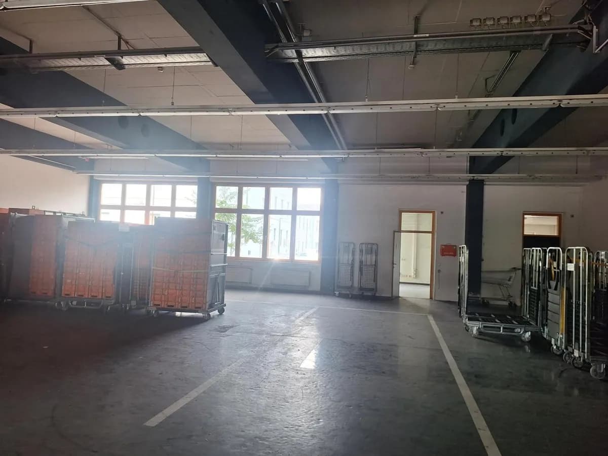 Gewerbeimmobilie mieten in Wiener Neustadt – 594 m², € 5.627 – Bild 4 von 6