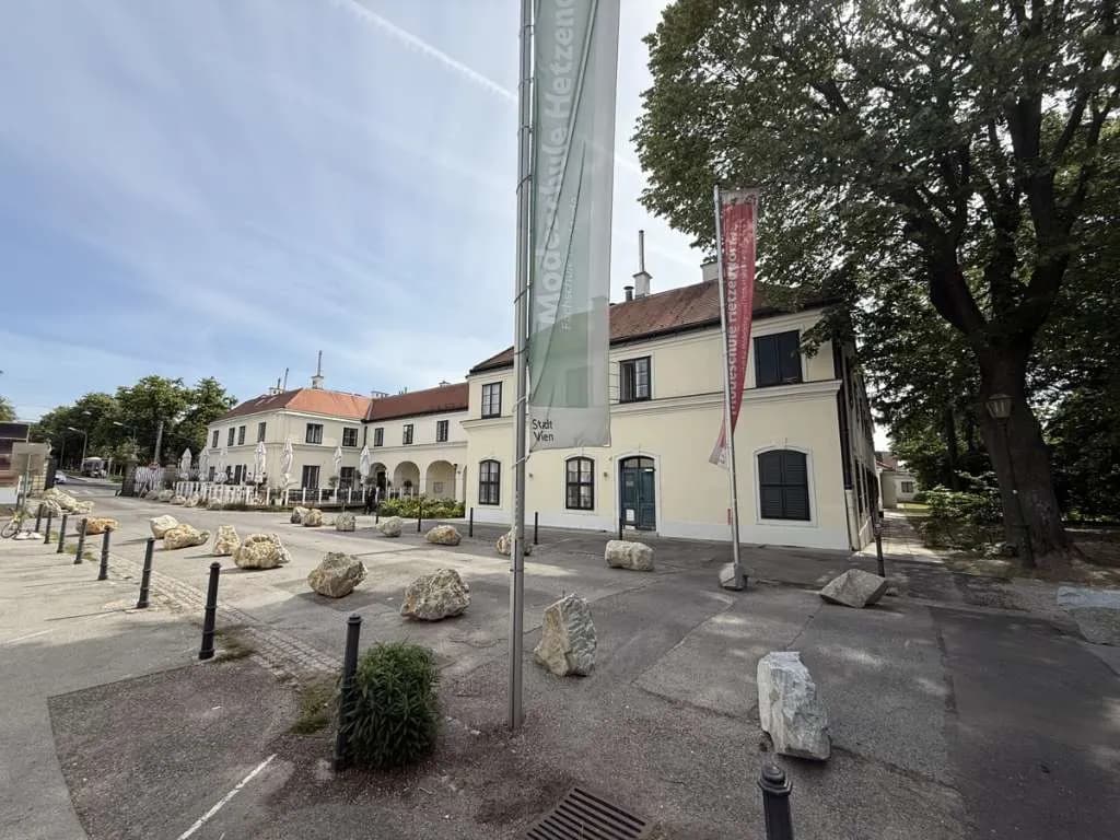 Gewerbeimmobilie mieten in Wien – 404 m², € 5.648