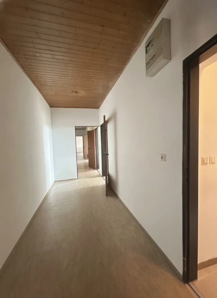 3-Zimmer-Wohnung mieten in Neunkirchen – 110 m², € 895 – Bild 16 von 21