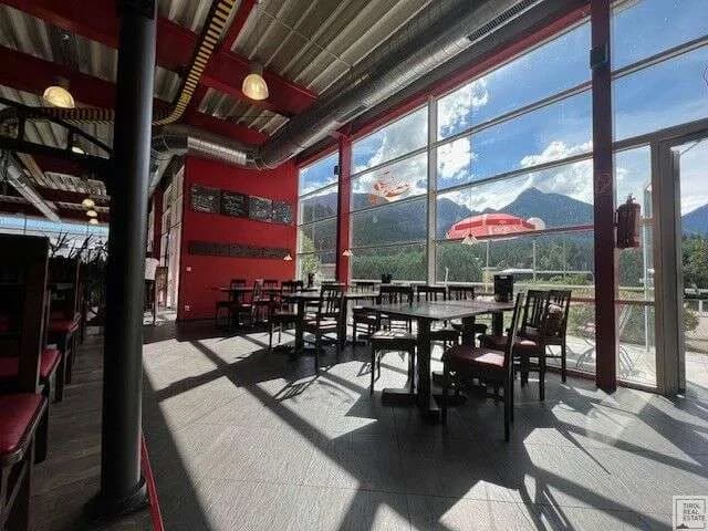 10-Zimmer-Gewerbeimmobilie kaufen in Reutte – 1 000 m², € 1.220.000 – Bild 7 von 19