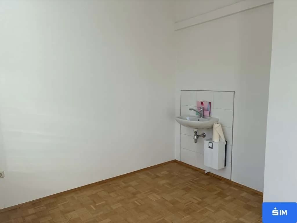 2-Zimmer-Gewerbeimmobilie mieten in Weiz – 39 m², € 365 – Bild 5 von 8