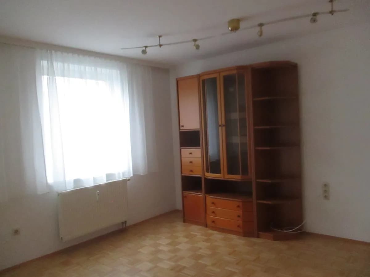 2-Zimmer-Wohnung mieten in Vöcklabruck – 48 m², € 725 – Bild 4 von 9