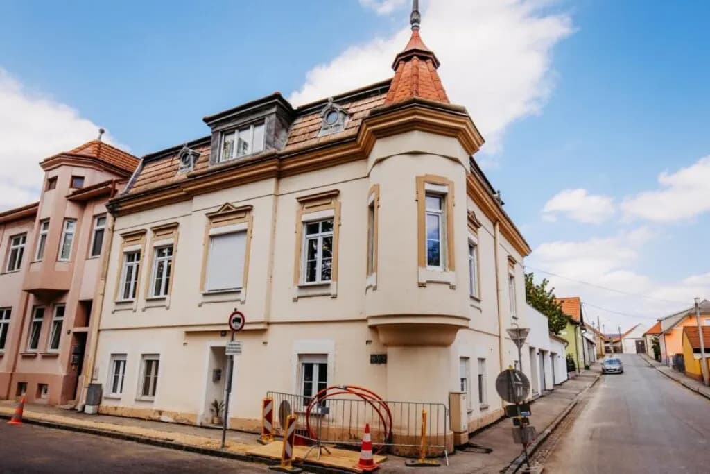 Immobilie kaufen in Mistelbach – 276 m², € 370.000