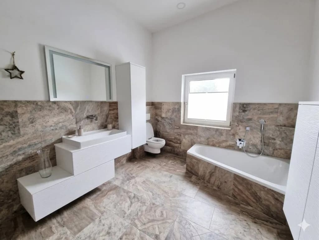 4-Zimmer-Gewerbeimmobilie kaufen in Kitzbühel – 145,74 m², € 592.000 – Bild 3 von 9
