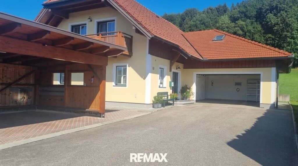 8-Zimmer-Haus kaufen in Vöcklabruck – 172 m², € 549.000