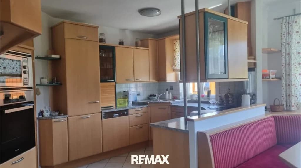 8-Zimmer-Haus kaufen in Vöcklabruck – 172 m², € 549.000 – Bild 5 von 23