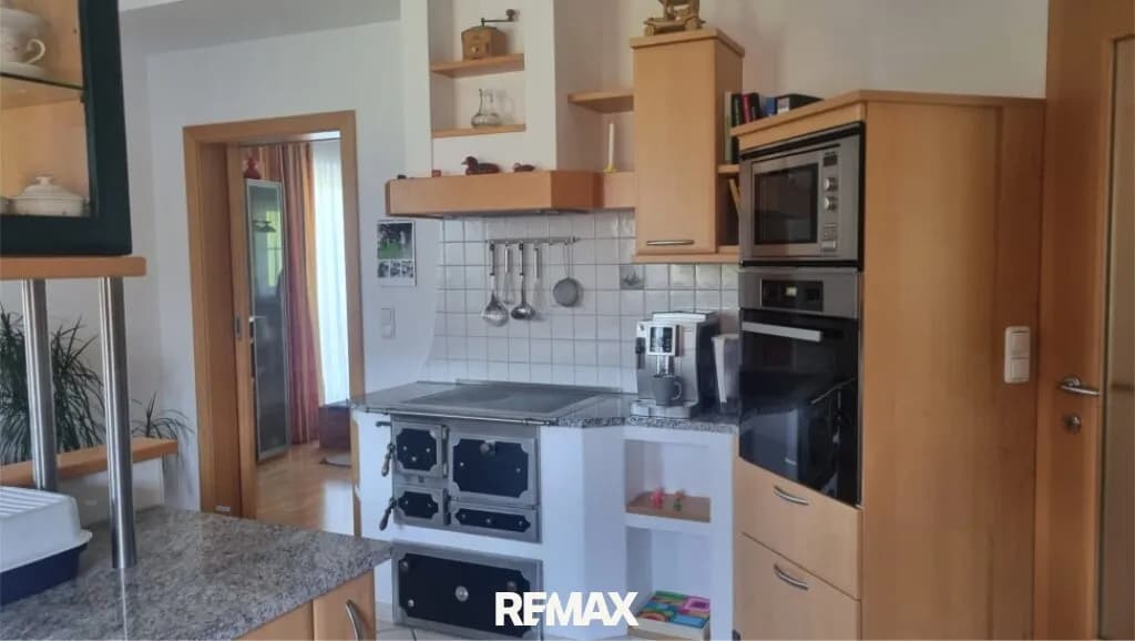 8-Zimmer-Haus kaufen in Vöcklabruck – 172 m², € 549.000 – Bild 6 von 23