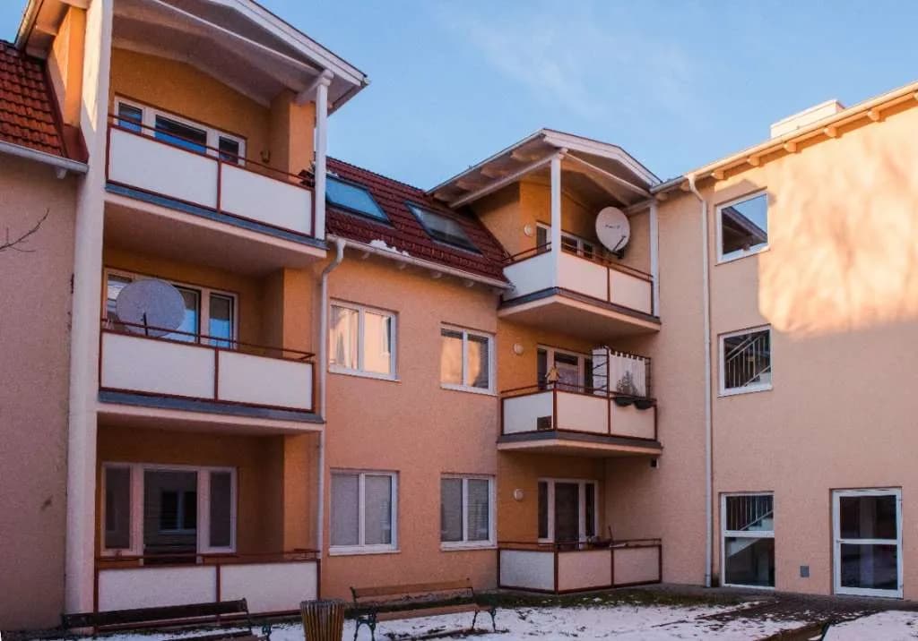 2-Zimmer-Wohnung mieten in Baden – 55 m², € 625 – Bild 2 von 3