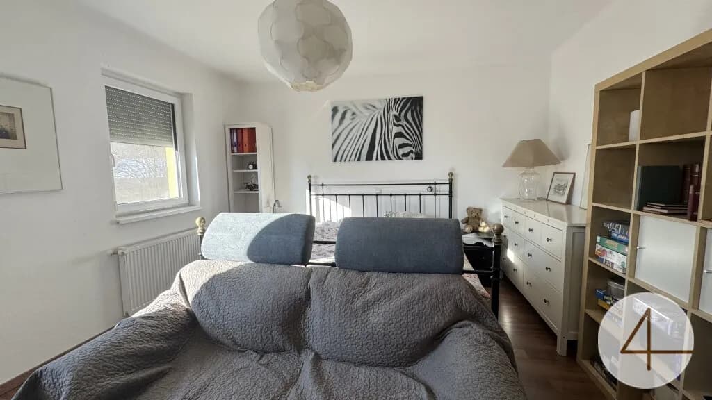 Haus kaufen in Hollabrunn – 221 m², € 300.000 – Bild 7 von 20