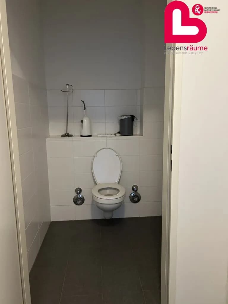1-Zimmer-Gewerbeimmobilie mieten in Linz – 51 m², € 703 – Bild 6 von 11