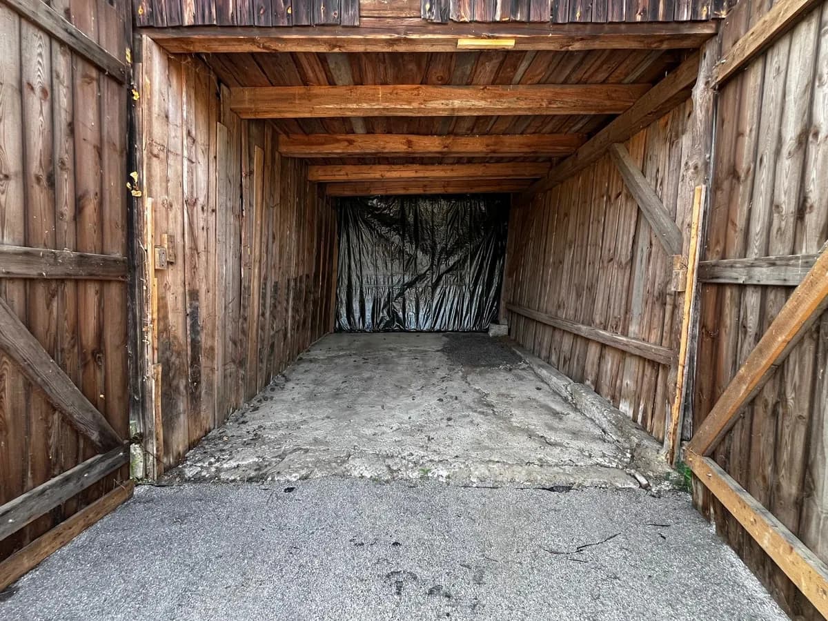 Immobilie mieten in Sankt Pölten Land – 200 m², € 3 – Bild 2 von 2