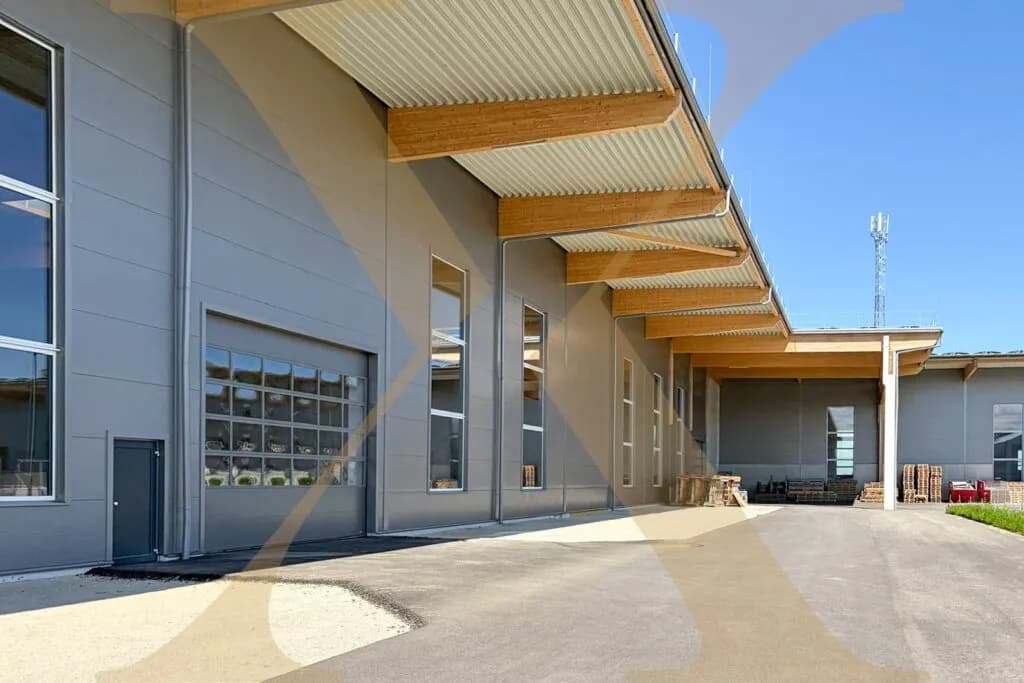 Gewerbeimmobilie mieten in Wels-Land – 1 500 m², € 13.500
