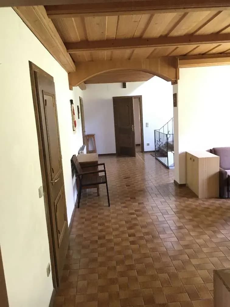 6-Zimmer-Gewerbeimmobilie mieten in Feldkirchen – 200 m², € 1.460 – Bild 2 von 19