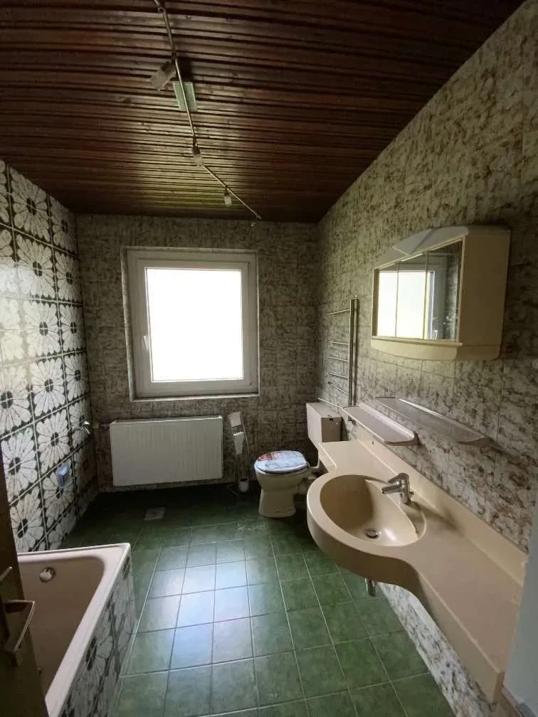 6-Zimmer-Gewerbeimmobilie mieten in Feldkirchen – 200 m², € 1.460 – Bild 17 von 19