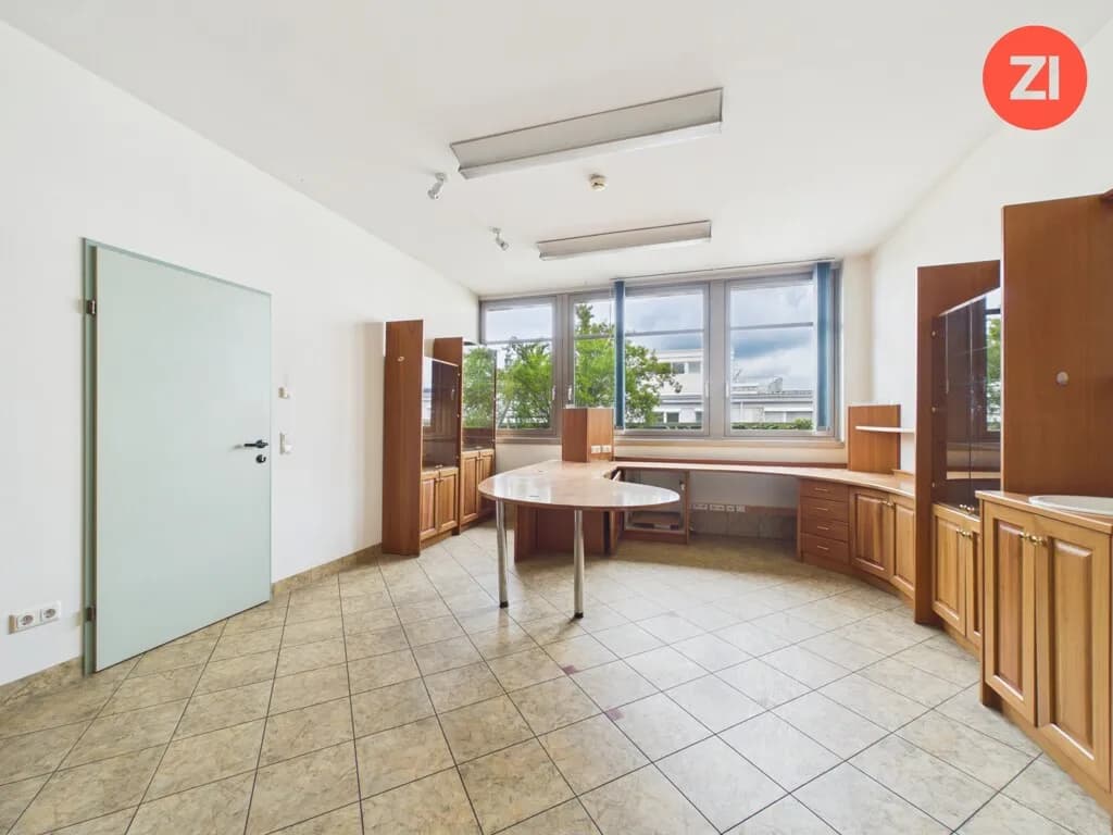Gewerbeimmobilie mieten in Linz – 295 m², € 4.422 – Bild 2 von 11