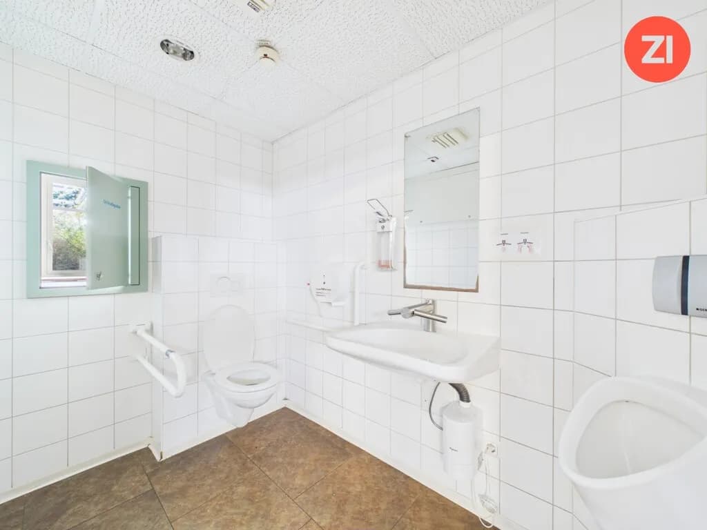 Gewerbeimmobilie mieten in Linz – 295 m², € 4.422 – Bild 8 von 11