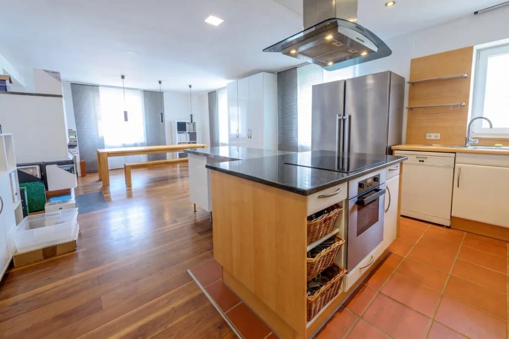 3-Zimmer-Wohnung kaufen in Gmunden – 114 m², € 320.000 – Bild 2 von 12