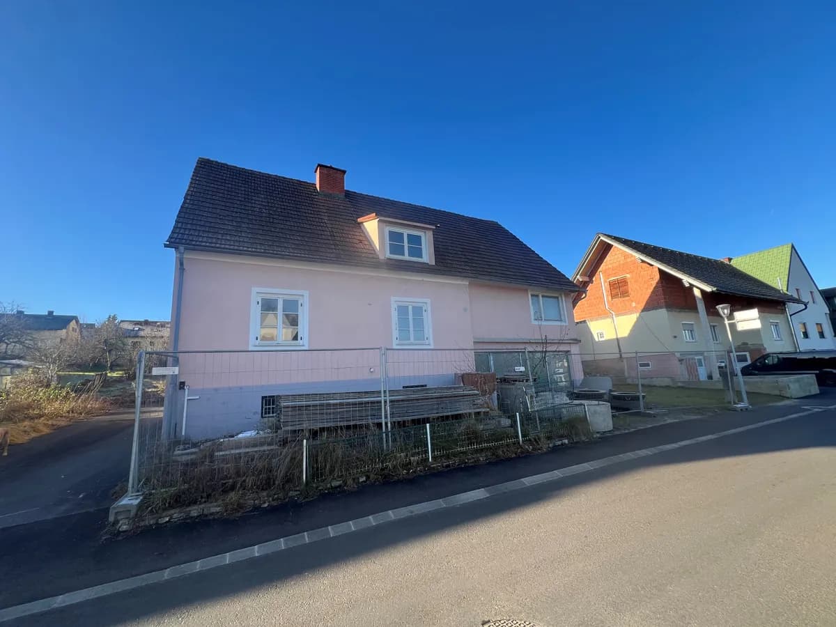 Haus kaufen in Südoststeiermark – 250 m², € 198.000