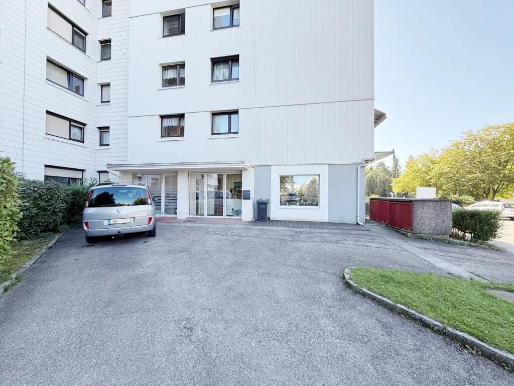 Gewerbeimmobilie kaufen in Wels – 330 m², € 425.000 – Bild 12 von 13