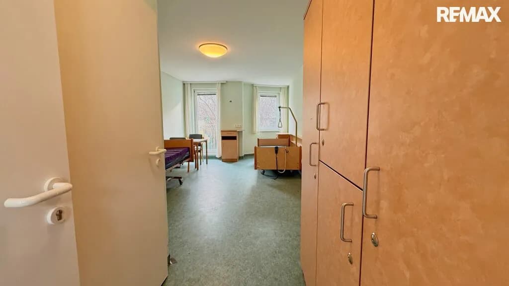 Gewerbeimmobilie kaufen in Wiener Neustadt – 983 m², € 1.690.000 – Bild 41 von 64