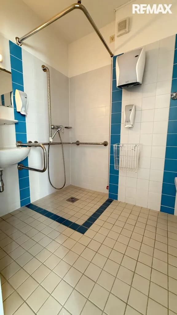 Gewerbeimmobilie kaufen in Wiener Neustadt – 983 m², € 1.690.000 – Bild 53 von 64
