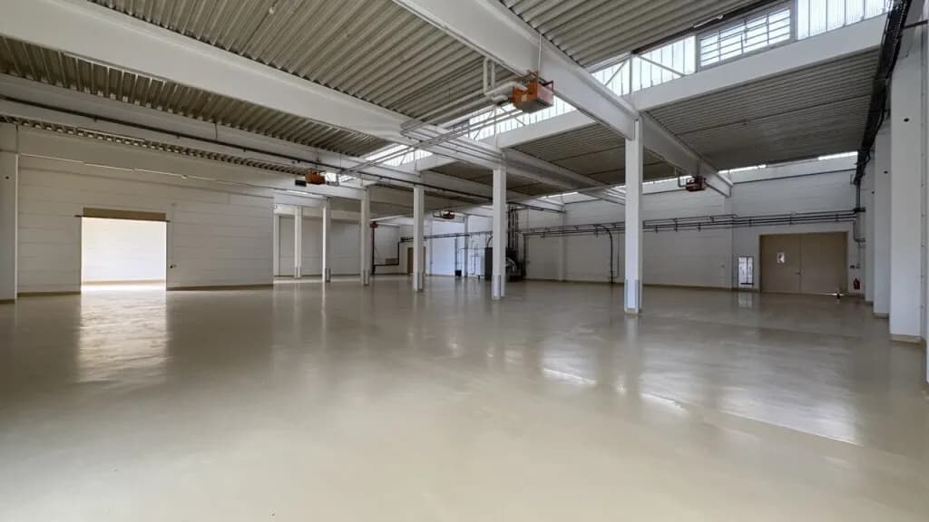Gewerbeimmobilie kaufen in Sankt Pölten – 3 057 m², € 2.800.000