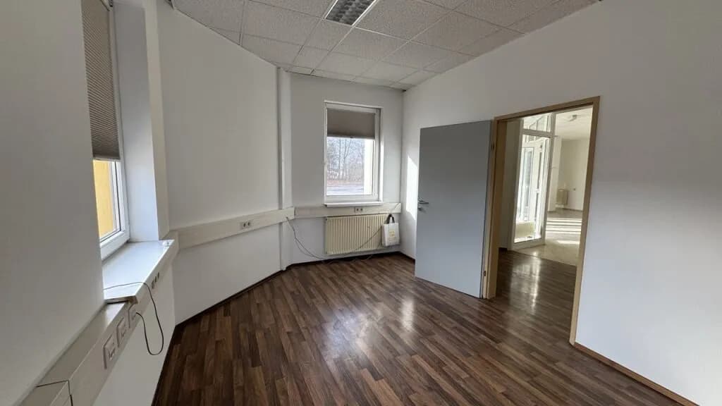 Gewerbeimmobilie kaufen in Sankt Pölten – 3 057 m², € 2.800.000 – Bild 11 von 19