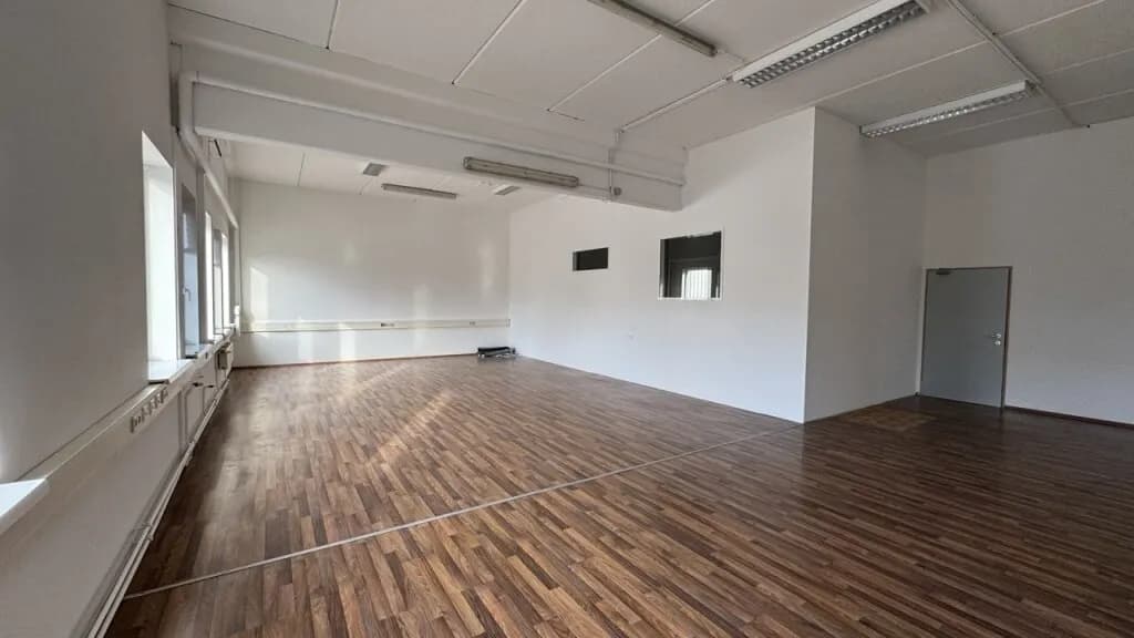 Gewerbeimmobilie kaufen in Sankt Pölten – 3 057 m², € 2.800.000 – Bild 12 von 19