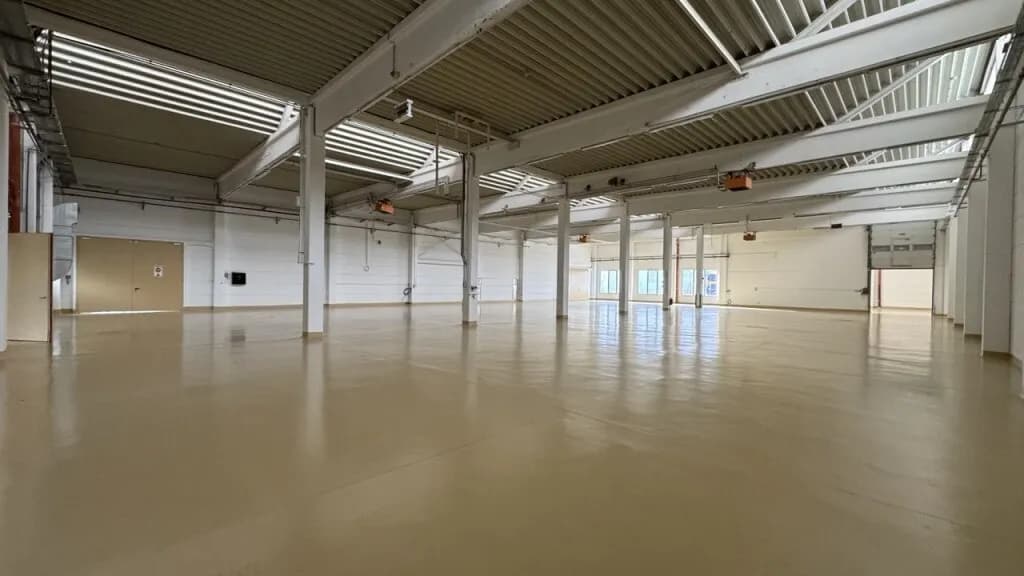 Gewerbeimmobilie kaufen in Sankt Pölten – 3 057 m², € 2.800.000 – Bild 13 von 19