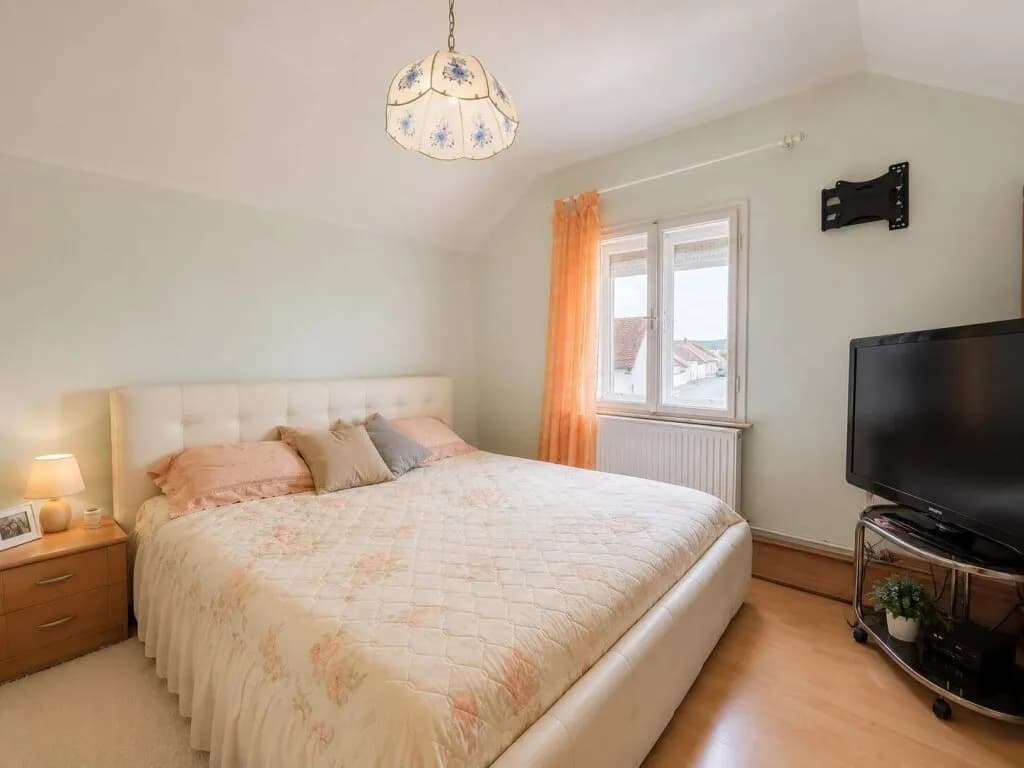 5-Zimmer-Haus kaufen in Baden – 145,57 m², € 419.000 – Bild 10 von 24