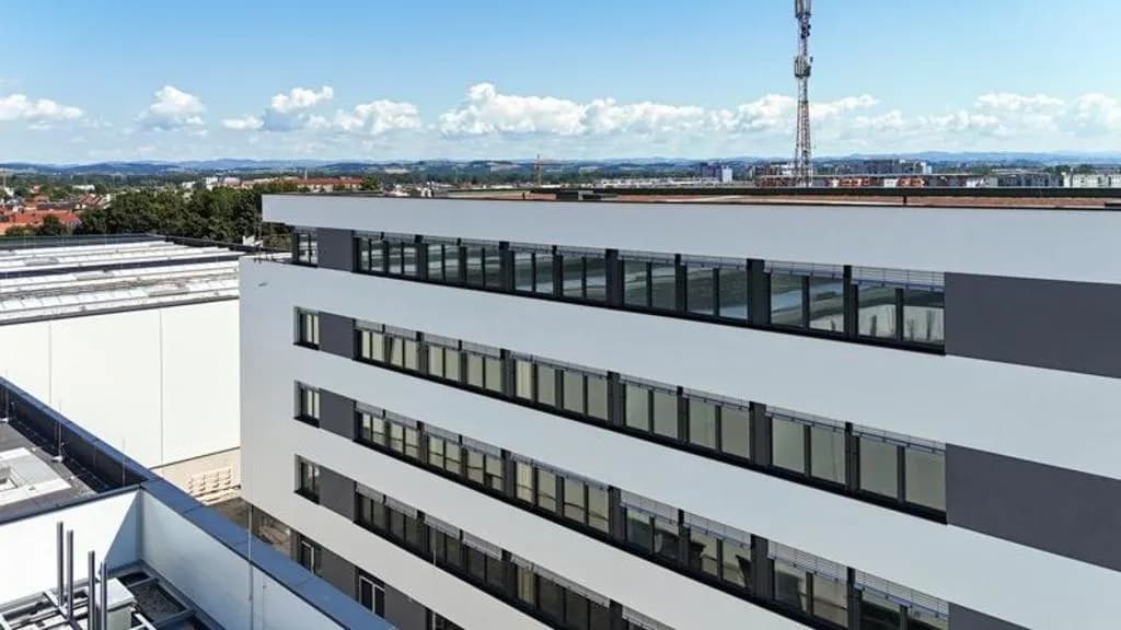 Gewerbeimmobilie mieten in Linz Land – 30 m², € 9