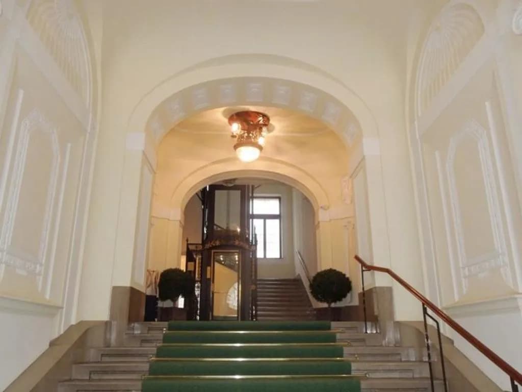 5-Zimmer-Wohnung mieten in Wien – 195 m², € 4.248 – Bild 2 von 8