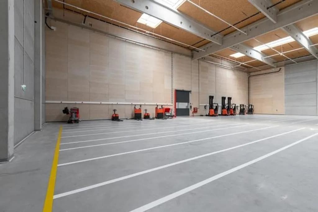 Gewerbeimmobilie mieten in Linz Land – 391 m², € 4.690 – Bild 6 von 9