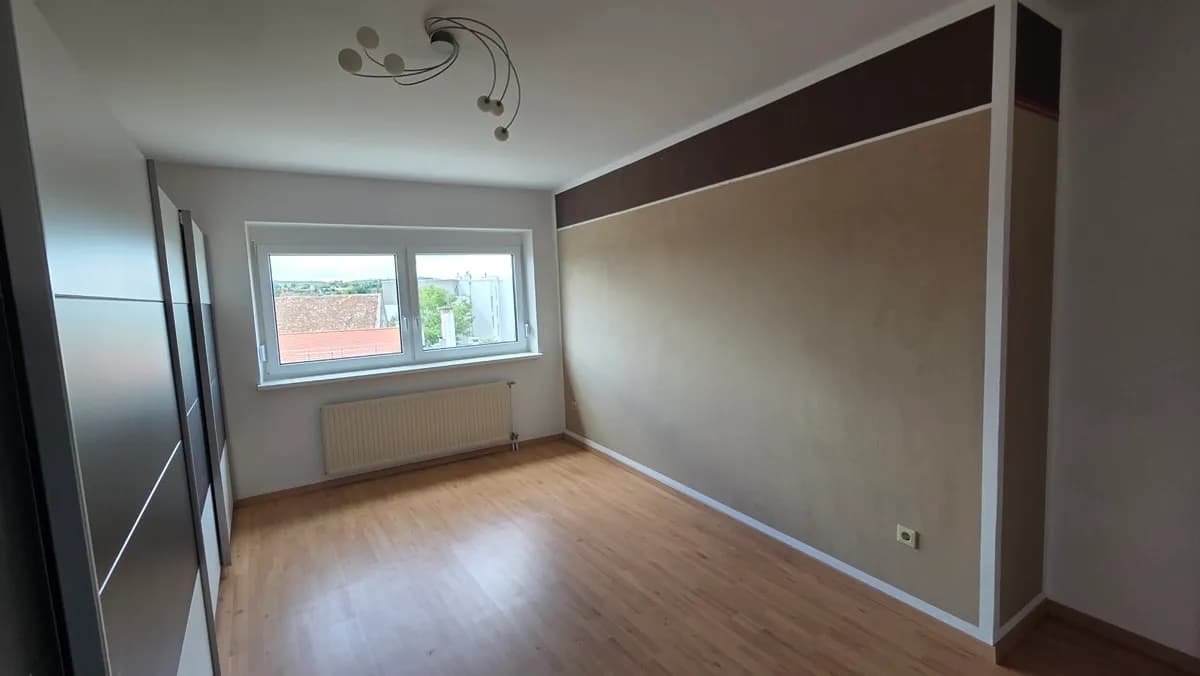 3-Zimmer-Wohnung mieten in Hollabrunn – 83 m², € 900 – Bild 7 von 12