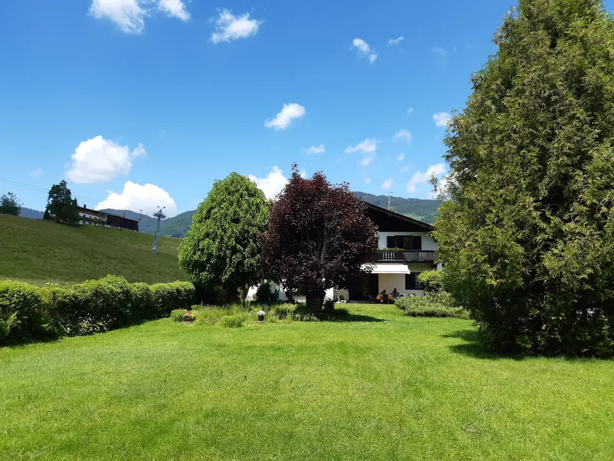 7-Zimmer-Haus mieten in Kitzbühel – 226 m², € 2.000 – Bild 2 von 13
