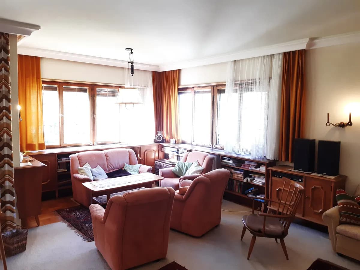 7-Zimmer-Haus mieten in Kitzbühel – 226 m², € 2.000 – Bild 6 von 13