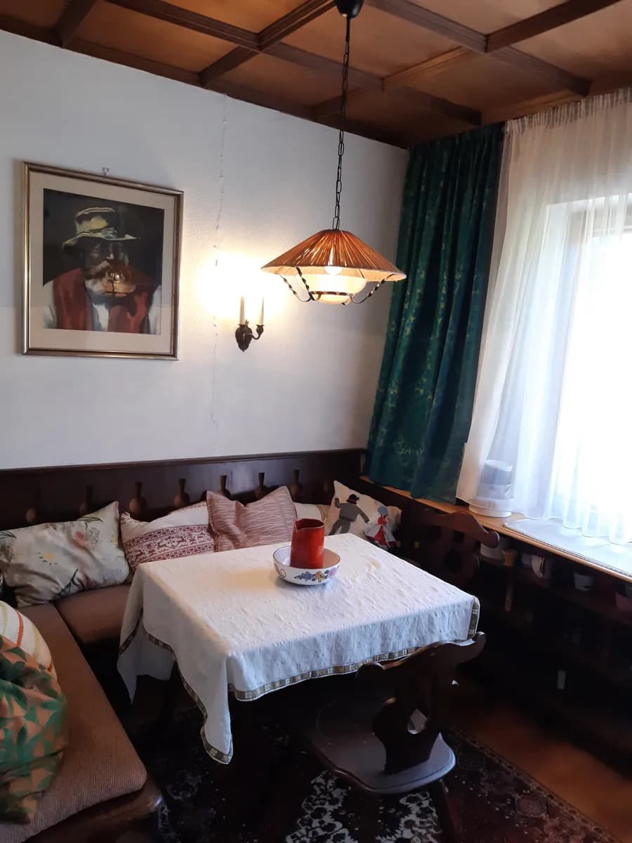 7-Zimmer-Haus mieten in Kitzbühel – 226 m², € 2.000 – Bild 9 von 13