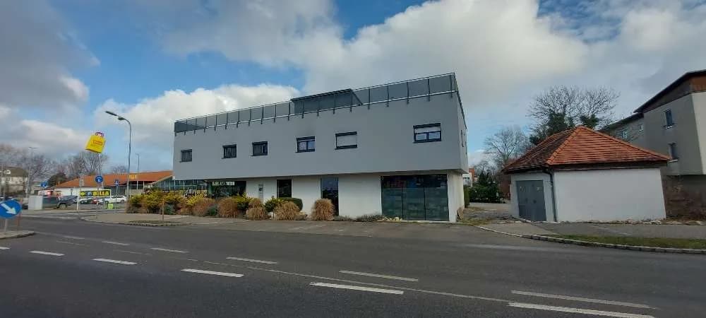 2-Zimmer-Wohnung mieten in Baden – 55 m², € 849 – Bild 2 von 12